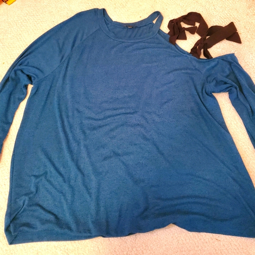 Lane Bryant LS open shoulder sweater